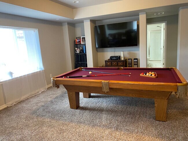 Entertainment room - 17588 Lake Overlook Ct
