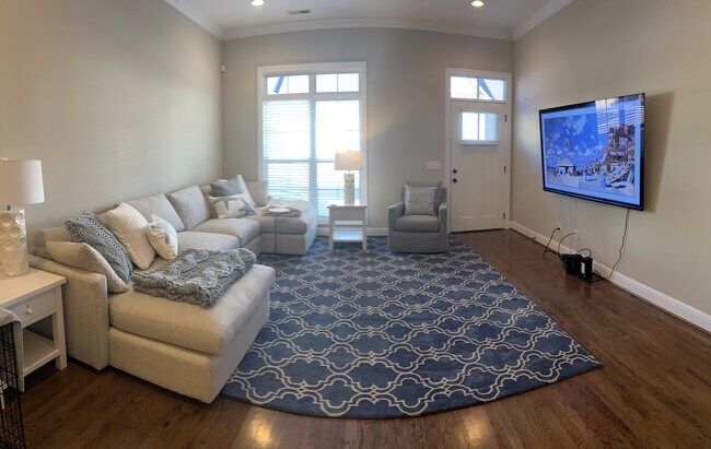 Foto del edificio - 512 Bowerwood Cir