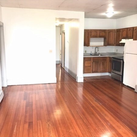 Foto del edificio - 1542 Tremont St