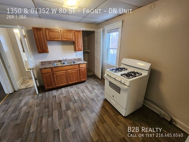 Foto del edificio - 1350-01352 W 80th St