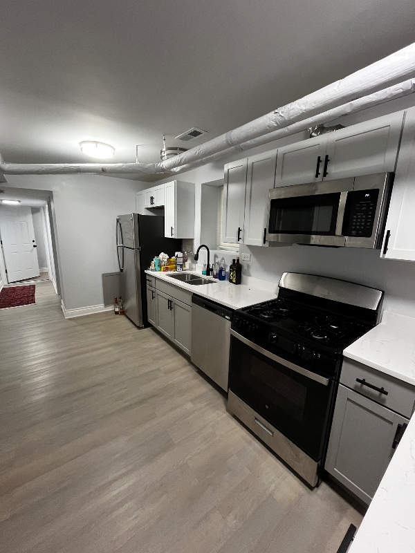Building Photo - 5428 S Drexel Ave