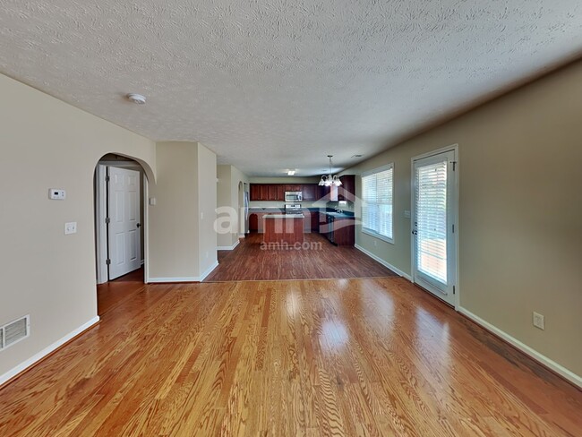 Building Photo - 230 Overlook Dr