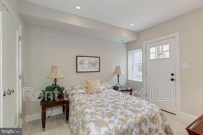 Foto del edificio - 15 Q St NW