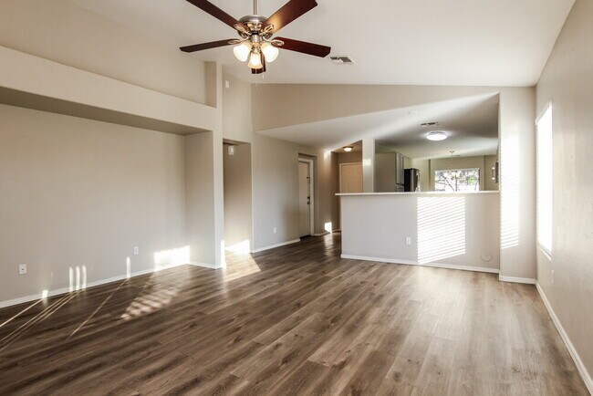 Foto del edificio - 1607 W Nancy Ln