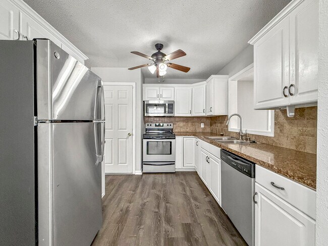 Foto del edificio - 8139 NE 50th St