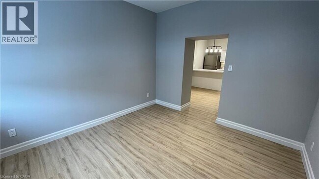 Photo du bâtiment - 69 E Main St