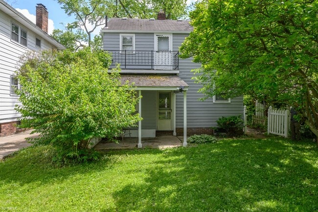 Building Photo - 2 br, 1.5 bath House - 1944 Christie Street