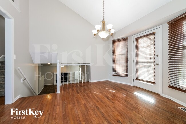 Building Photo - 1409 NE 101st Terrace