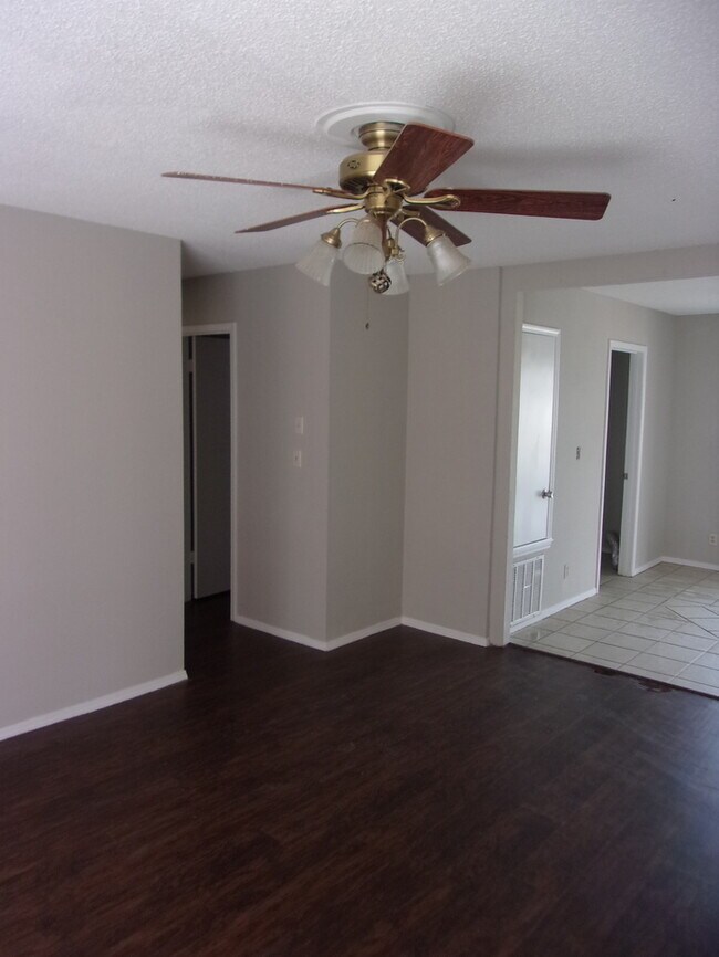 Building Photo - Call 918-921-9955 To Schedule Your Showing Now!