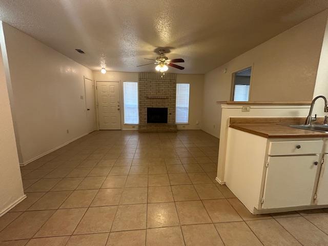 Foto del edificio - 16133 Stoneham Cir