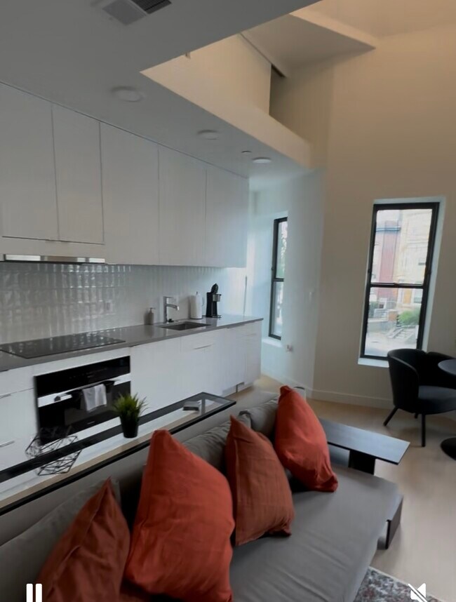 Foto del edificio - 304 Florida Ave NW