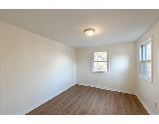 Building Photo - 459 Sconticut Neck Rd