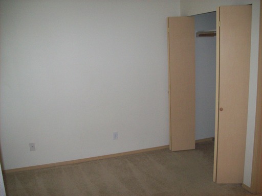 Building Photo - 2506 Cornwall Ave