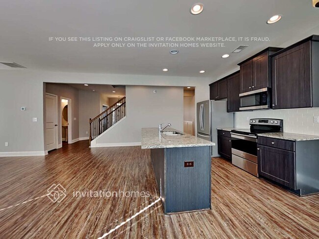 Foto del edificio - 330 Wood Point Way