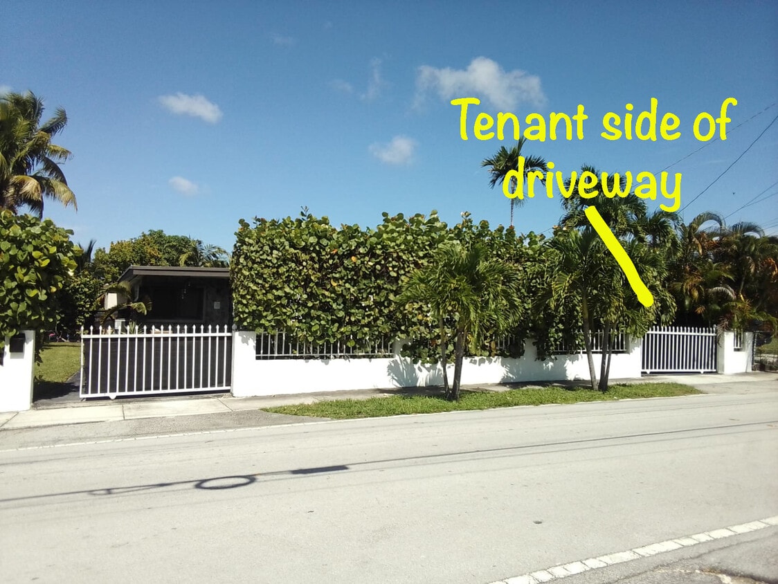 Primary Photo - 1051 NW 25th Ave