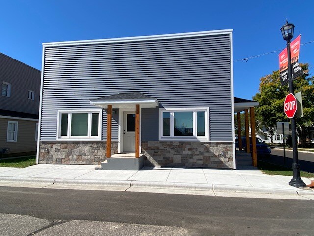 Foto principal - 920 Alma Ave