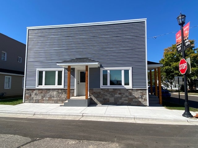 Primary Photo - 920 Alma Ave