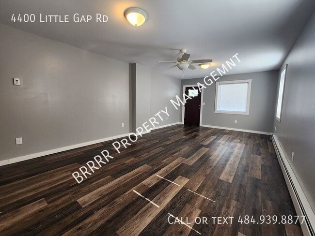 Building Photo - 4 bedroom 1.5 bathroom twin 5 minutes from...