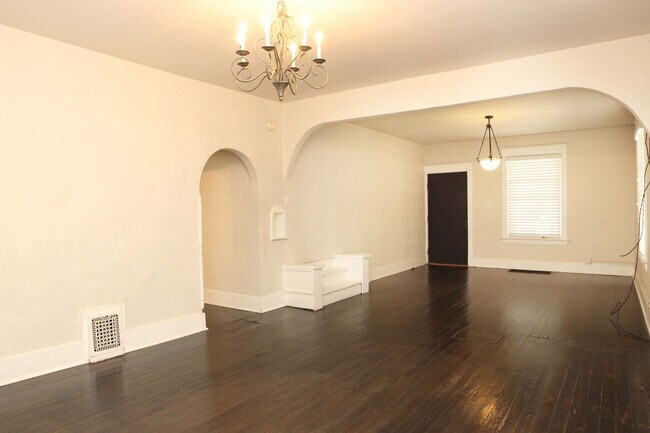 Foto del edificio - 318-320 W Myrtle