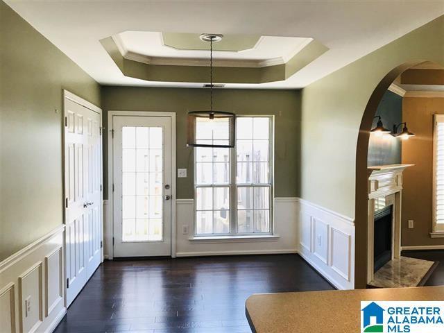 Foto del edificio - 218 Hidden Creek Dr