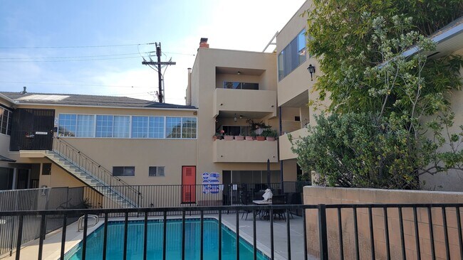 Foto del edificio - 1120 Arizona Ave