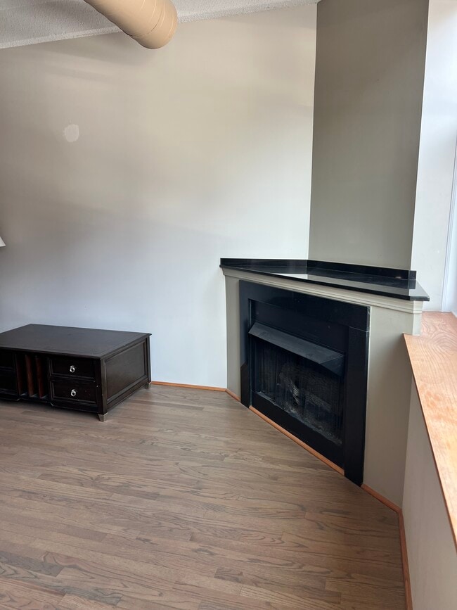 Building Photo - 161 W Harrison St