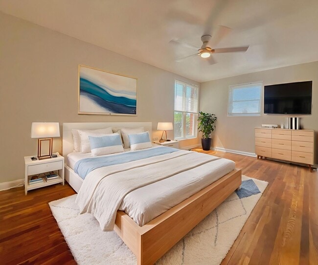 Foto del edificio - 810 Longfellow St NW