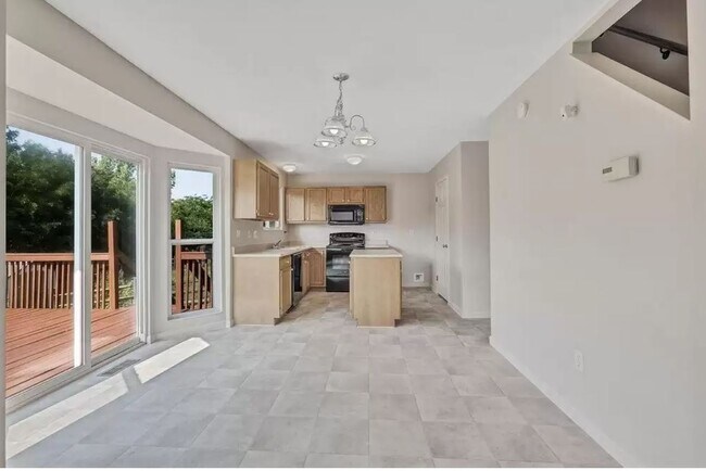 Foto del edificio - 2311 Adams Creek Dr