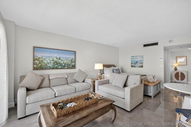 Building Photo - 2600 N Flagler Dr