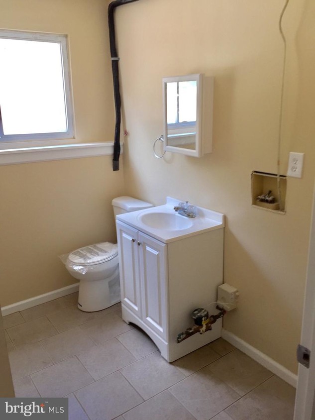 Primary Photo - 400 Brookforest Dr