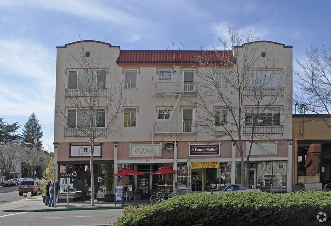Foto del edificio - Delaware Apartments