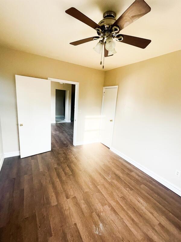 Foto del edificio - 3500 Elm St