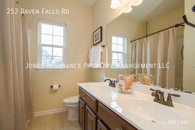 Foto del edificio - 252 Raven Falls Ln
