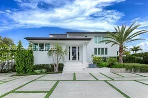 Building Photo - 6 br, 5 bath House - 6819 Sunrise Pl