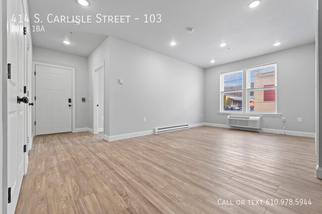 Foto del edificio - 414 S Carlisle St