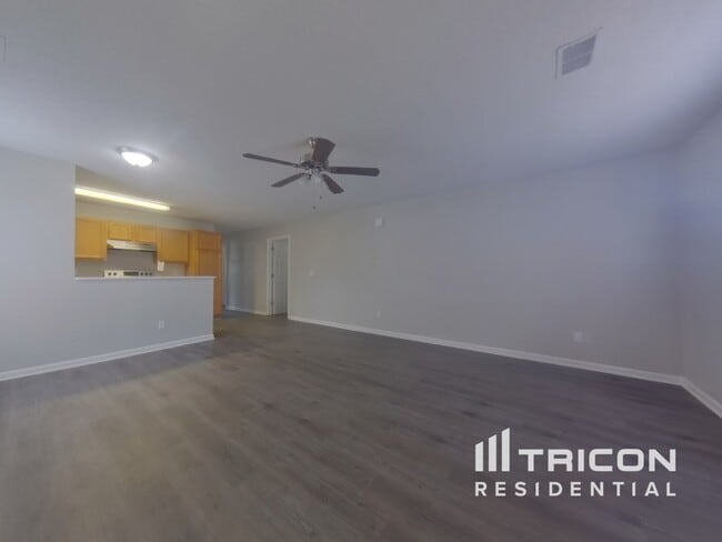 Building Photo - 105 W Waverly Pl Ct