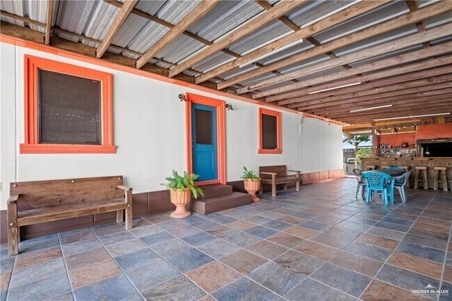 Foto del edificio - 16319 Eagle Pass St