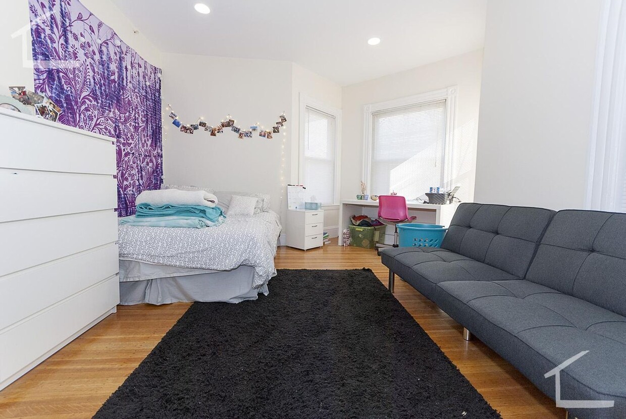 Primary Photo - HOT ALLSTON LISTING!!!!