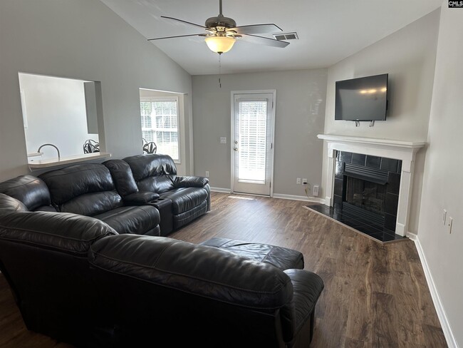 Building Photo - 163 Derby Dr
