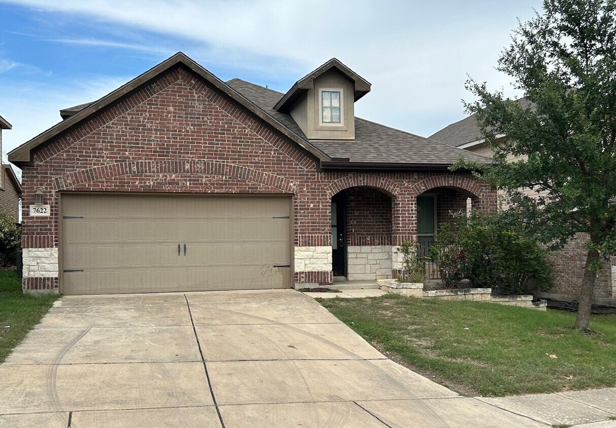 Foto principal - Beautiful 4 bd 3 ba Home in Stillwater Ranch!