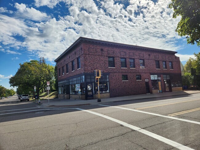 Building Photo - 1816 Selby Ave