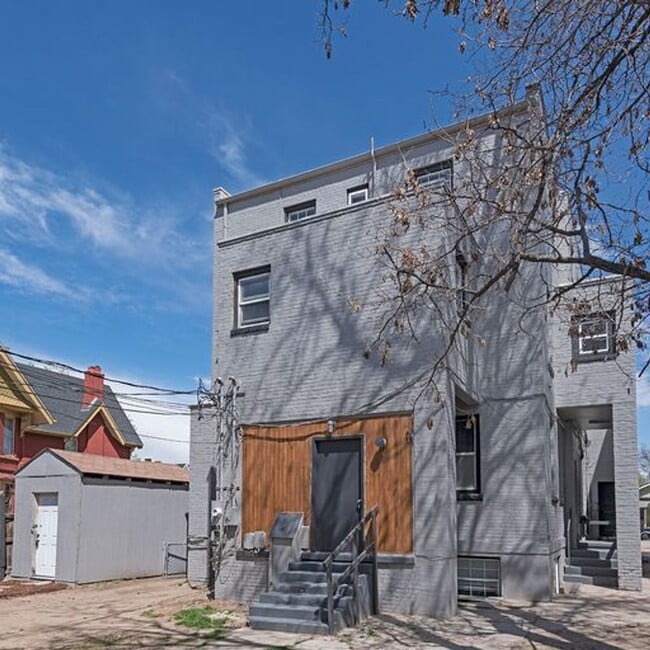 Building Photo - 2145 Lafayette St