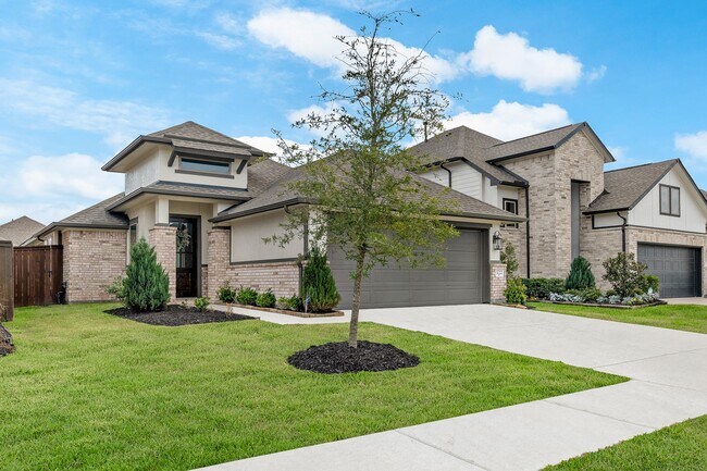 Building Photo - 3722 Amoroso Dr