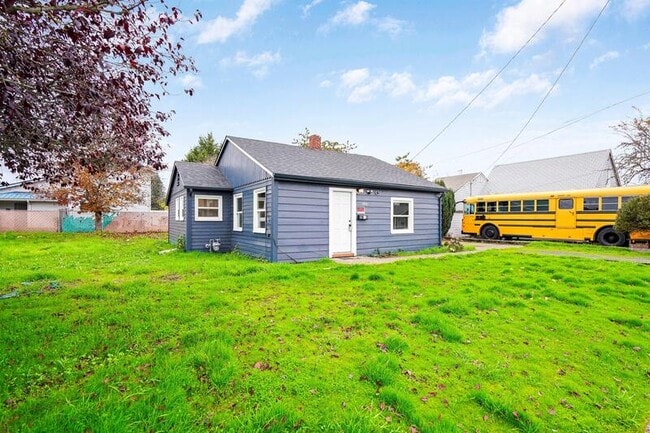 Building Photo - 1454 Hiatt St