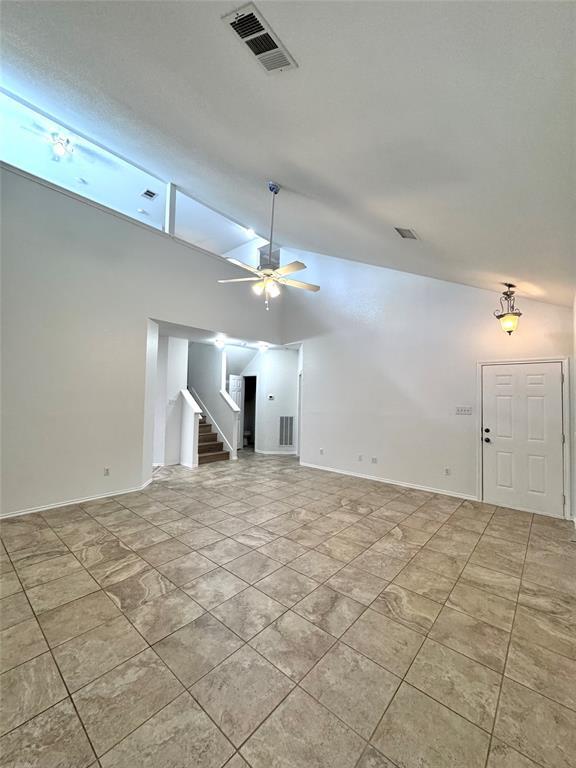 Building Photo - 1800 Honey Creek Ln