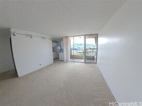 Building Photo - 2740 Kuilei St