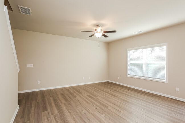 Building Photo - 3306 SE Lilac Creek Trail, Gainesville, GA