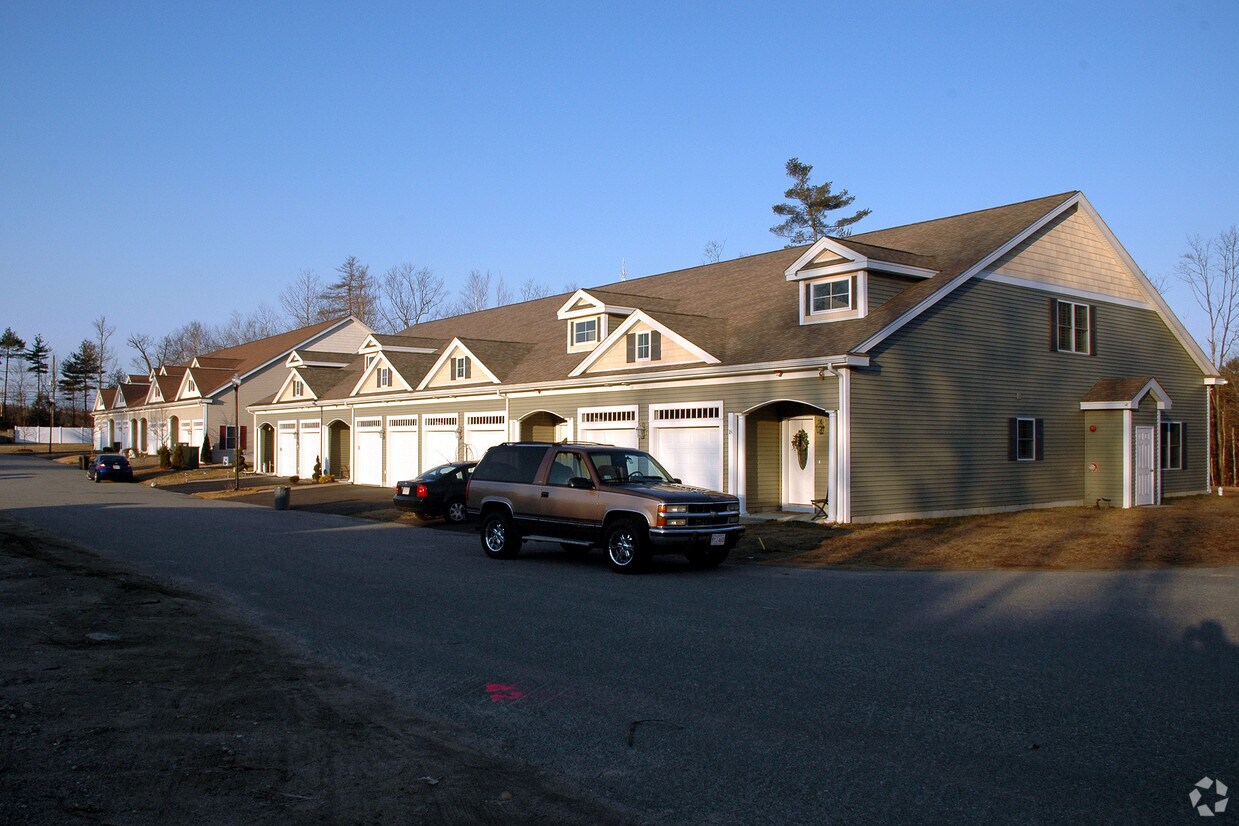 Building Photo - Cedar Wood Estates Condominium