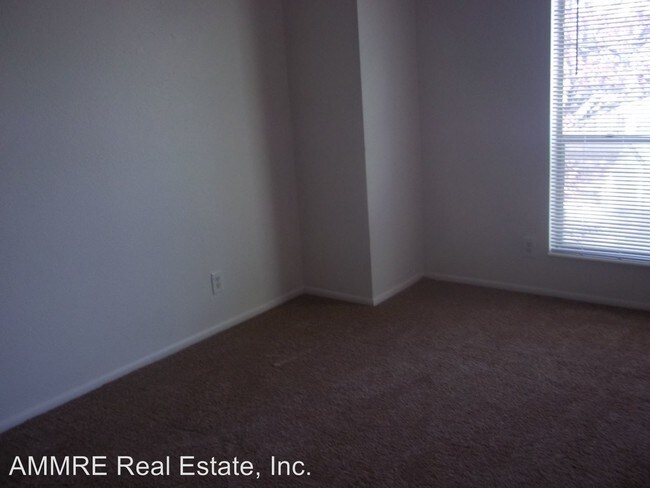 Foto del edificio - 7571 Prairie Rd NE