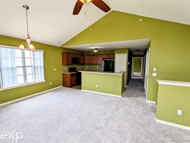 Building Photo - 29844 Fox Run Cir